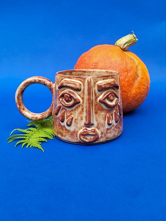 kubki Duży ceramiczny kubek z twarzą