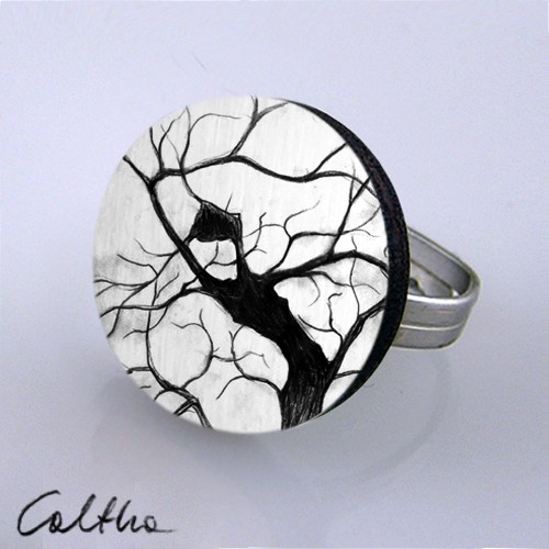 kobieta drzewo Caltha