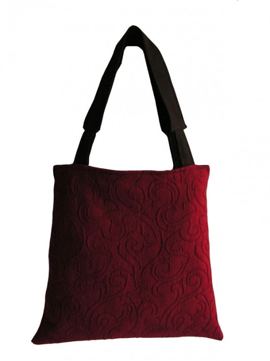 Piramidka bordo washka