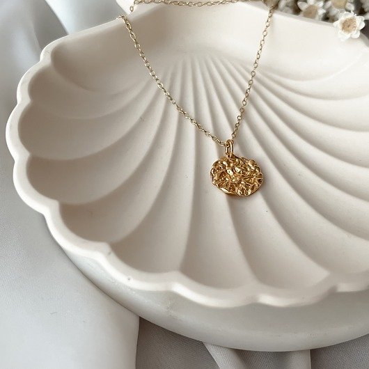 złote naszyjniki Pozłacany Naszyjnik Crush z młotkowaną zawieszką