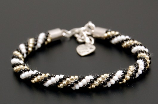113.Bransoletka koralikowa elegancka w paski MadeByInati
