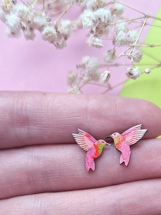 kolczyki drewniane Koliberki malowane różowe