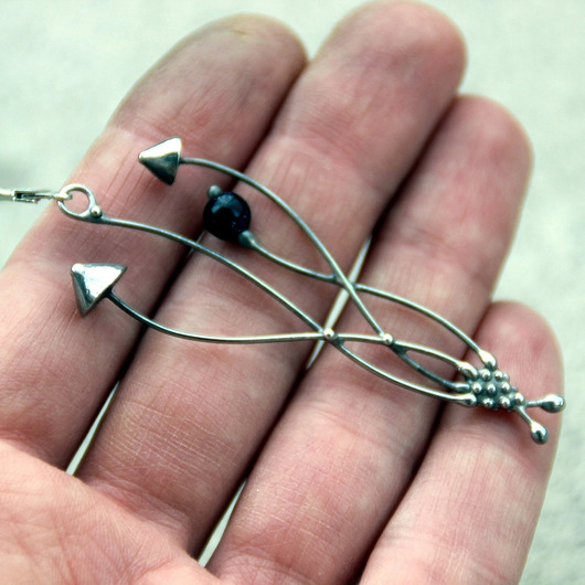 kolczyki - inne Kolzyk pojedynczy z motywem magicznych grzybów w stylu leśnej czarownicy