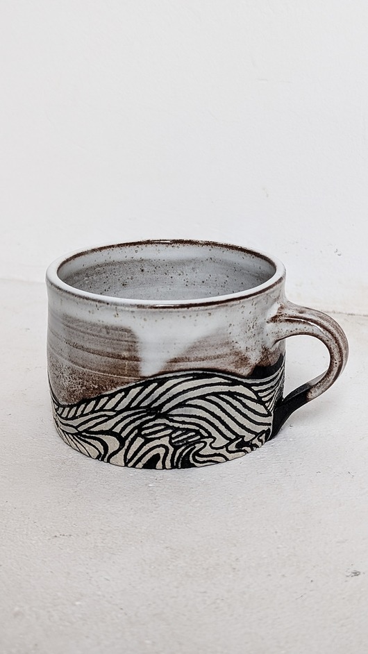 kubki Kubek sgraffito "Fale" Biały