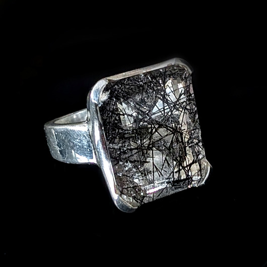 pierścionki srebrne Pierścionek dostojny Kwarc turmalinowy