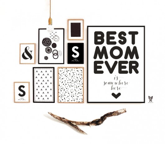BEST MOM EVER is somewhere here, na Dzień Matki  Pan Lis