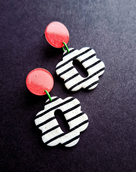 kolczyki z masy plastycznej Kolczyki paski no4