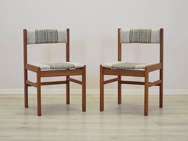 krzesła Komplet dwóch krzeseł tekowych, duński design, lata 70, produkcja: Dania
