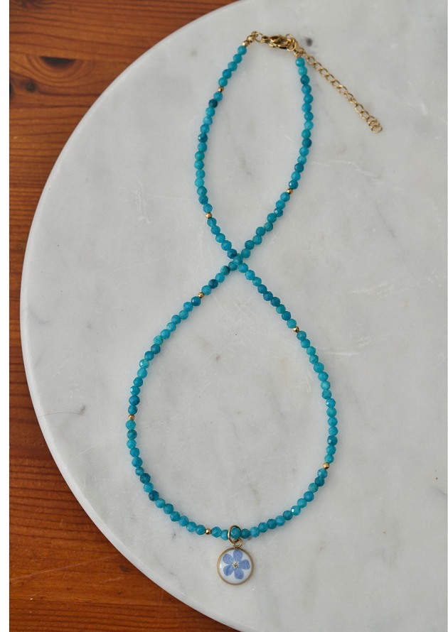 korale Naszyjnik z niezapominajką i apatytem