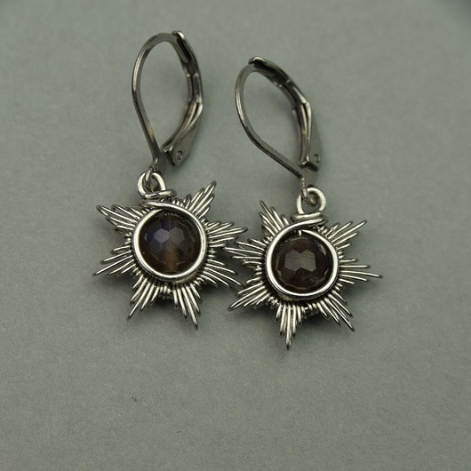 kolczyki wire wrapping Małe kolczyki słoneczka labradoryt wire wrapping