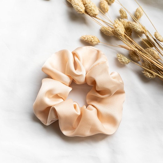 gumki do włosów Scrunchie/frotka kremowa satyna