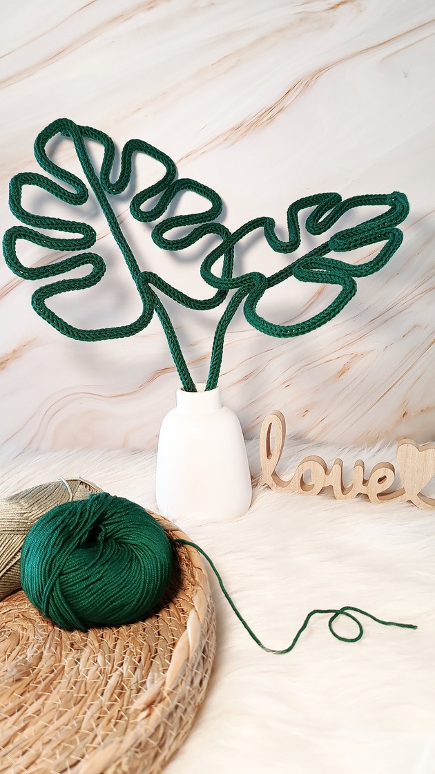 dodatki - różne Liście monstery, monstera z włóczki