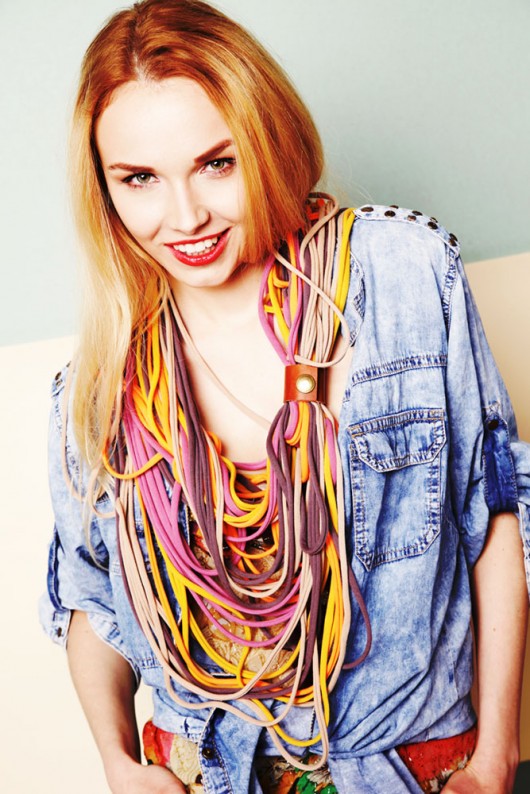 Zamotka Dzianinowy Naszyjnik NEON CADOaccessories