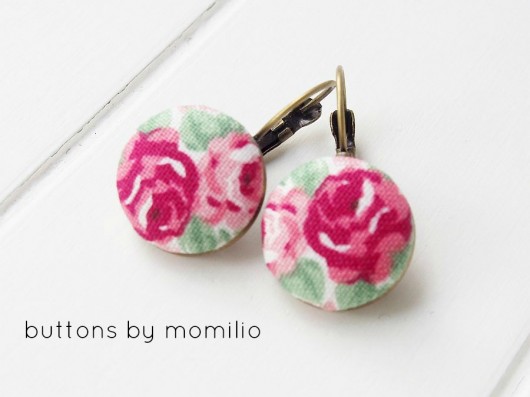 buttons by momilio Momilio