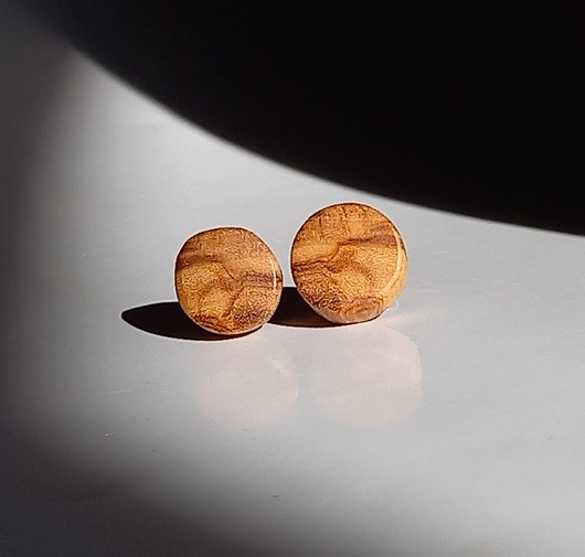 kolczyki drewniane Kolczyki sztyfty z oliwnego drewna