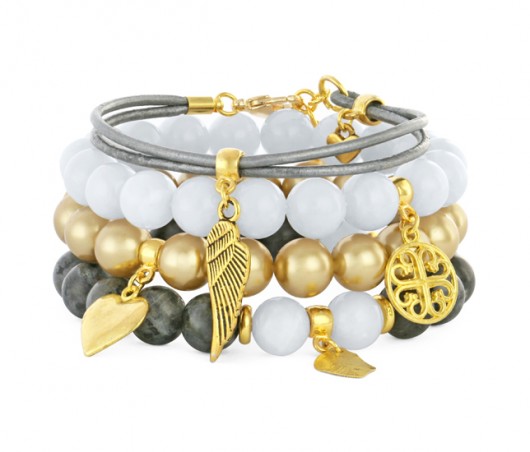 Light blue jade, black labradorite & pearls. Lavoga