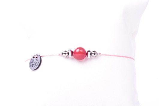 WHW Taste With Cherry Agate w hand works