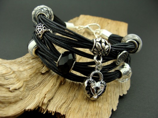 Black and White FERDBON