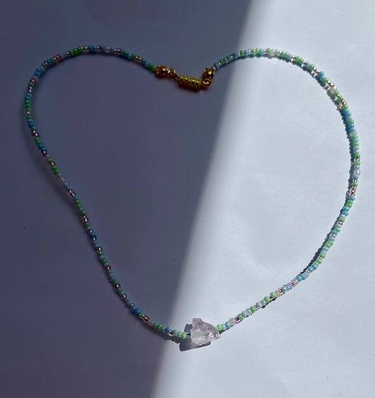chokery Choker z kryształem górskim