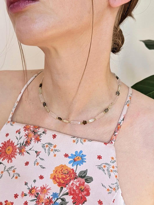 chokery Naszyjnik choker z kamieni naturalnych kwarc różowy stal szlachetna kwiaty