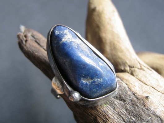 Lapis lazuli po drugiej stronie lustra