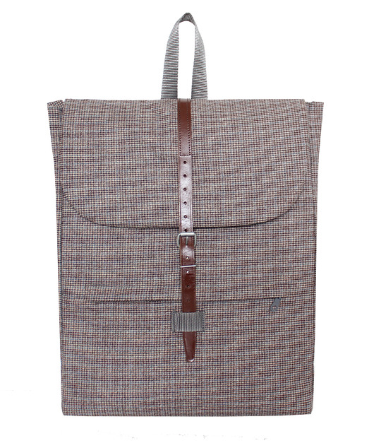 plecaki Plecak ze skórzanym paskiem w kratkę