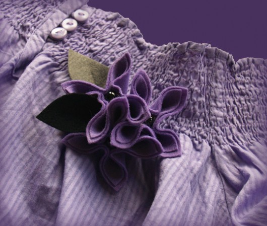 fioletowa z czarnym -Biżuteria Autorska FlowerFelt Design