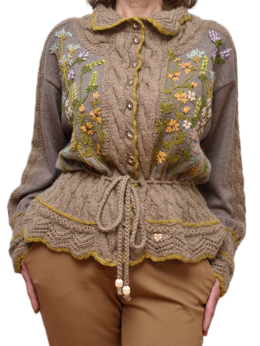 kardigany damskie Kardigan w kolorze nugatowym z warkoczami i haftami, rozmiar L/XL