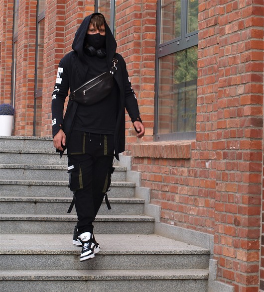 torby i nerki męskie Męska duża czarna skórzana nerka