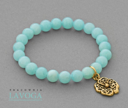 Jade with flower pendant in mint. Lavoga