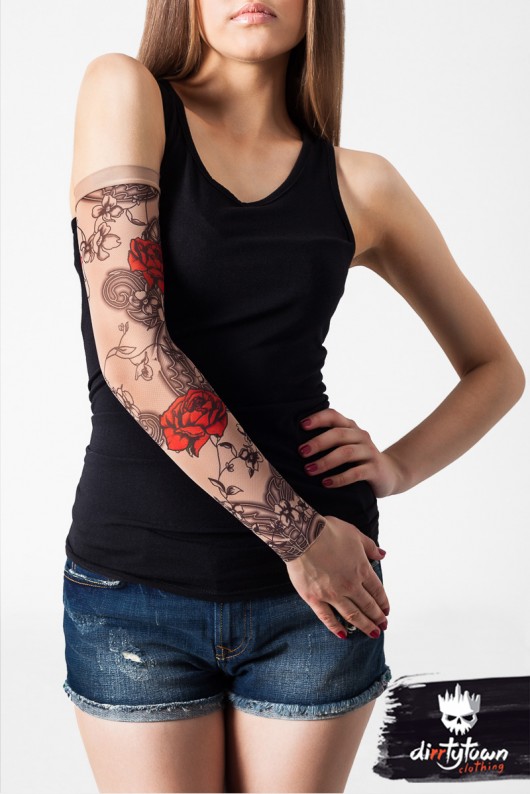 Rękawek z nadrukiem Roses & Flowers dirrtytown clothing
