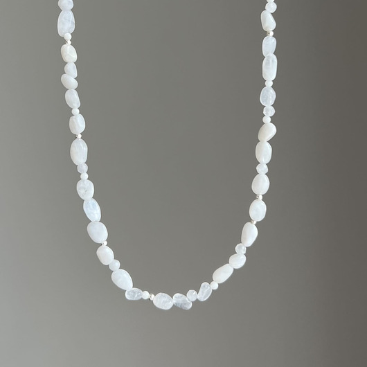 korale Naszyjnik BRYŁKA KAMIEŃ KSIĘŻYCOWY kamienie naturalne