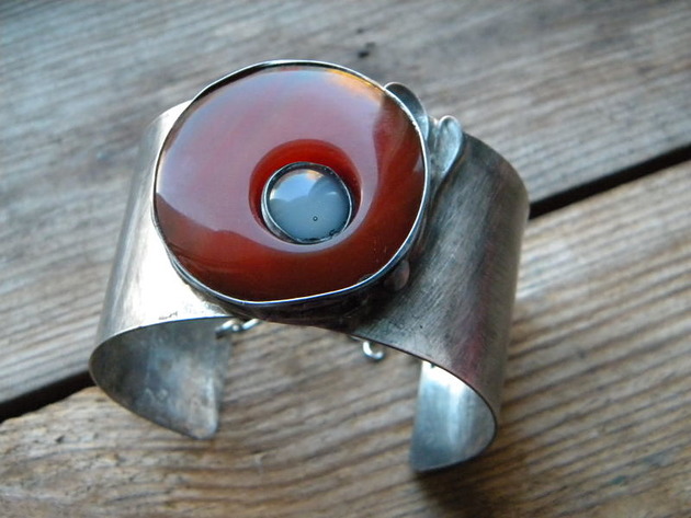 szare oko - BRANSOLETA MANKIET - CUFF Beata Trotter