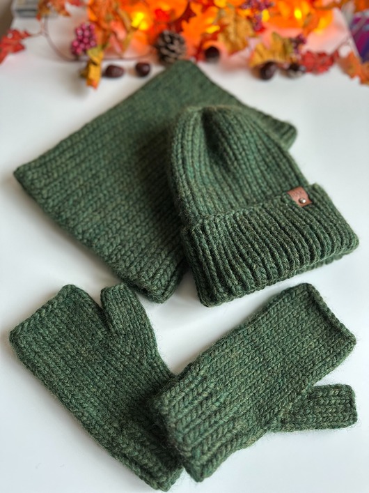 Akcesoria pozostałe Komplet wełniany - czapka, komin i mitenki - zielony
