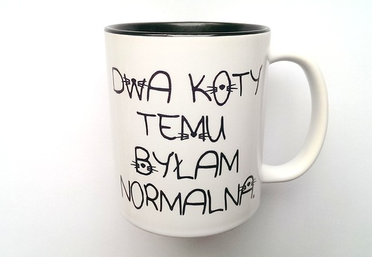 Kubek DWA KOTY TEMU z CZARNYM WNĘTRZEM FarrowDesign