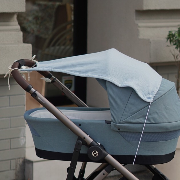 akcesoria dziecięce - różne Osłonka przeciwsłoneczna - Baby Blue