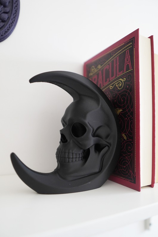 dodatki - różne Podpórka pod książki - księżyc z czaszką - 60 kolorów