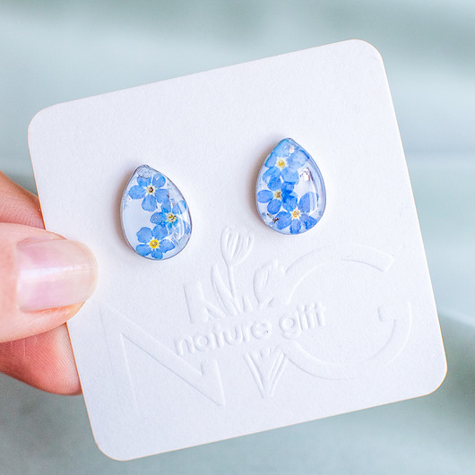 kolczyki z żywicy Kolczyki sztyfty z niezapominajkami