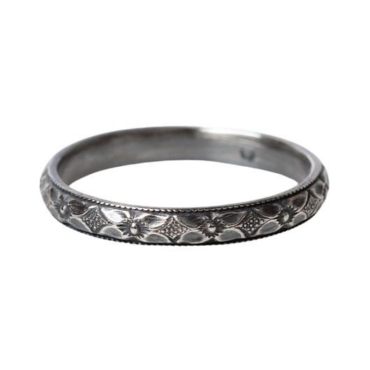 obrączki Srebrna, oksydowana obrączka z kwiatową fakturą - Peonia