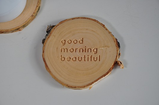 Drewniana podkładka good morning beautiful Drewniane dodatki