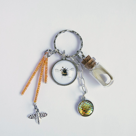 breloki Breloczek - Pszczoła, fiolka