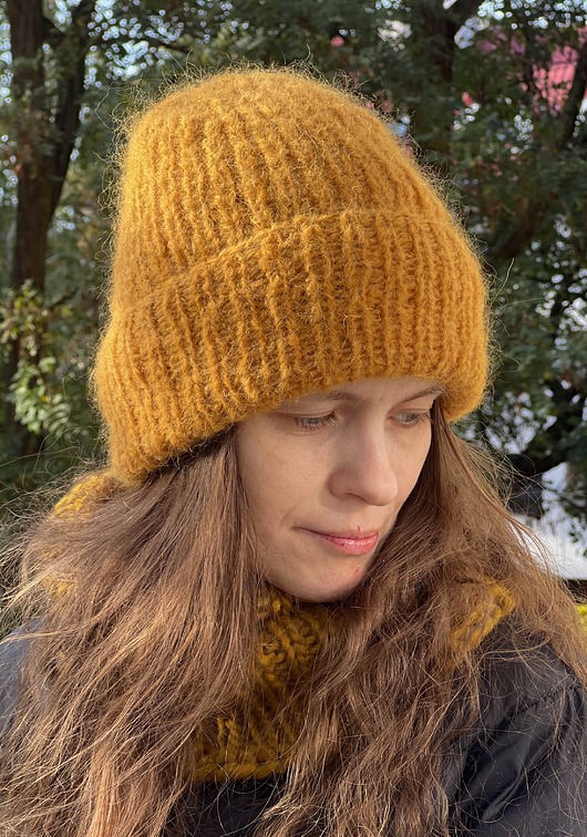 czapki damskie Przejściowa czapka Dimma z alpaki i merynosa miodowa