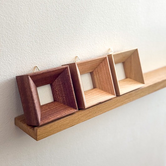 ramki na zdjęcia Zestaw trzech ramek z litego drewna 