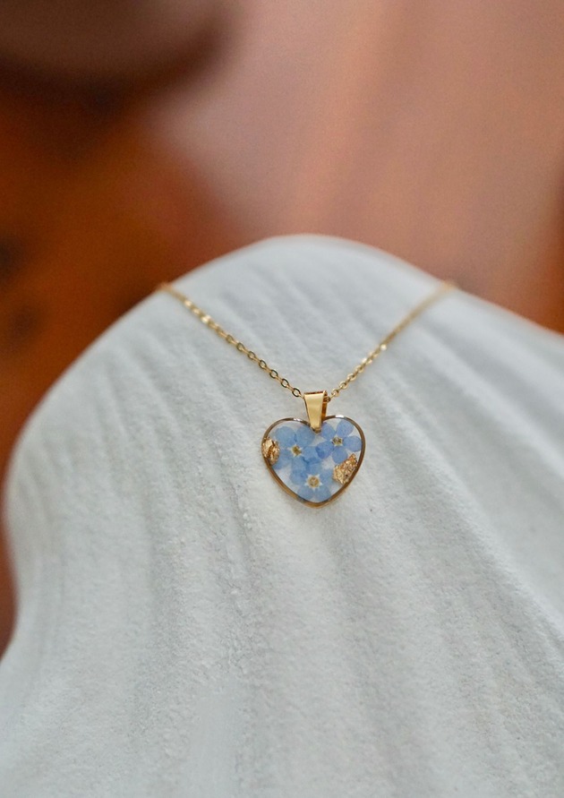 złote naszyjniki Naszyjnik z niezapominajkami