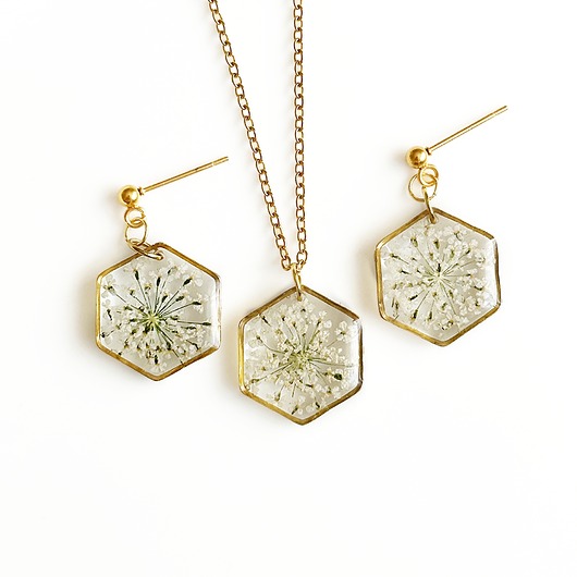 komplet biżuterii Komplet biżuterii z dziką marchwią