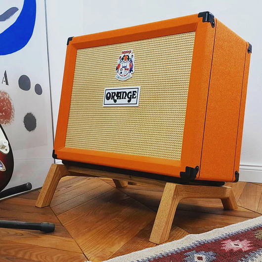 meble - inne Amp Stand - Drewniany stojak na wzmacniacz gitarowy