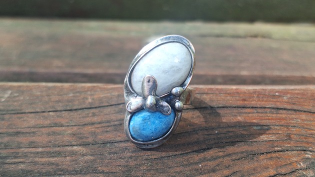 pierścionki - różne Księżycowy kwiat - pierścionek regulowany