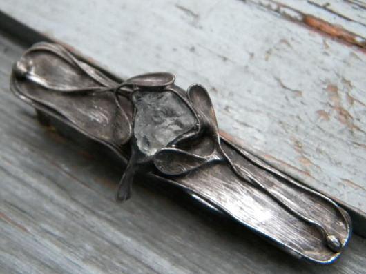 surowy topaz w listkach - klamra Beata Trotter