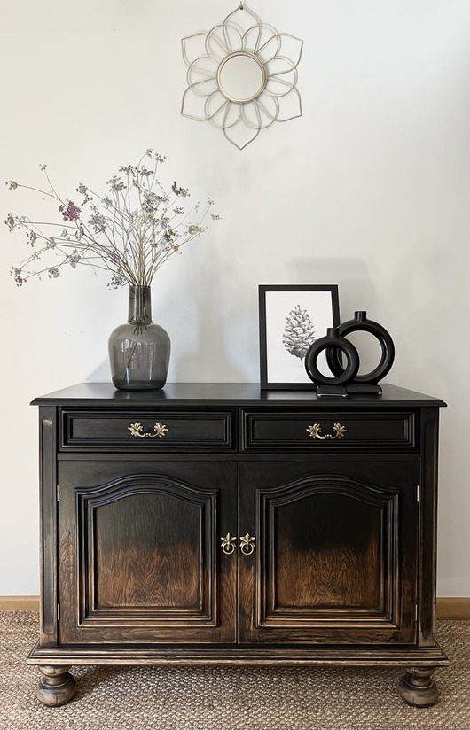 komody Komoda po renowacji, stylizowana z efektem ombre, odnowiona