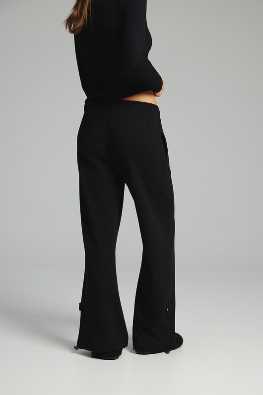 spodnie dresowe damskie Spodnie BELL waffle black
